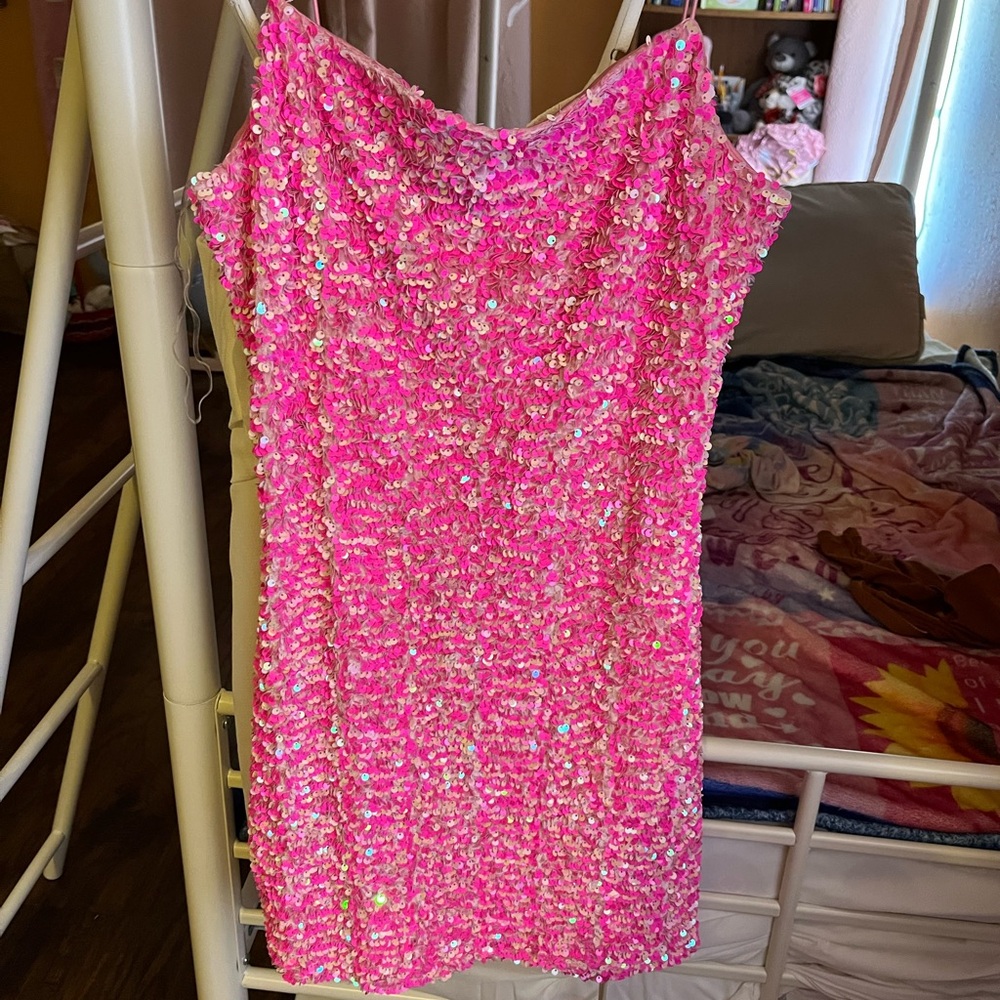 Elegant Pink Sequin Prom Dress